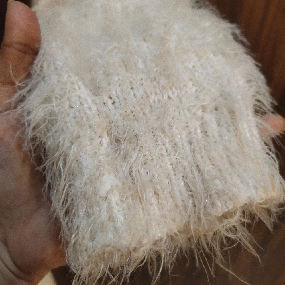 H&M fur crop top full sleeve - Picture 5 of 6